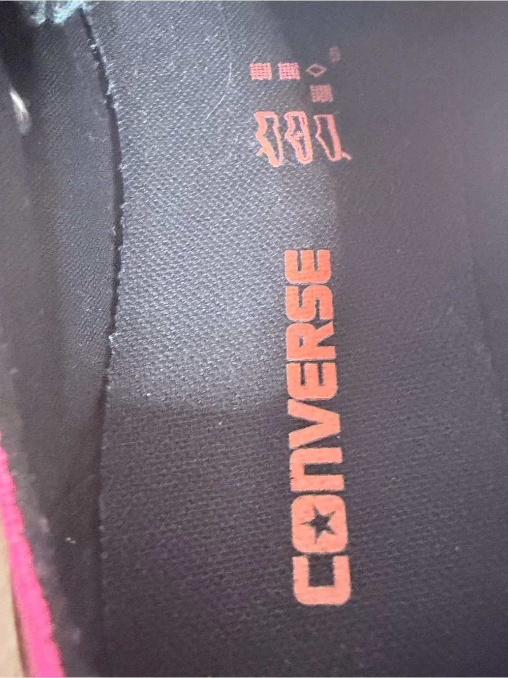 Converse Kids Low-Top Canvas Sneakers in Neon Pink and Black size 12 youth